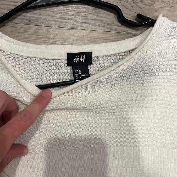 H&M mens sweater NWOT - Picture 3 of 3